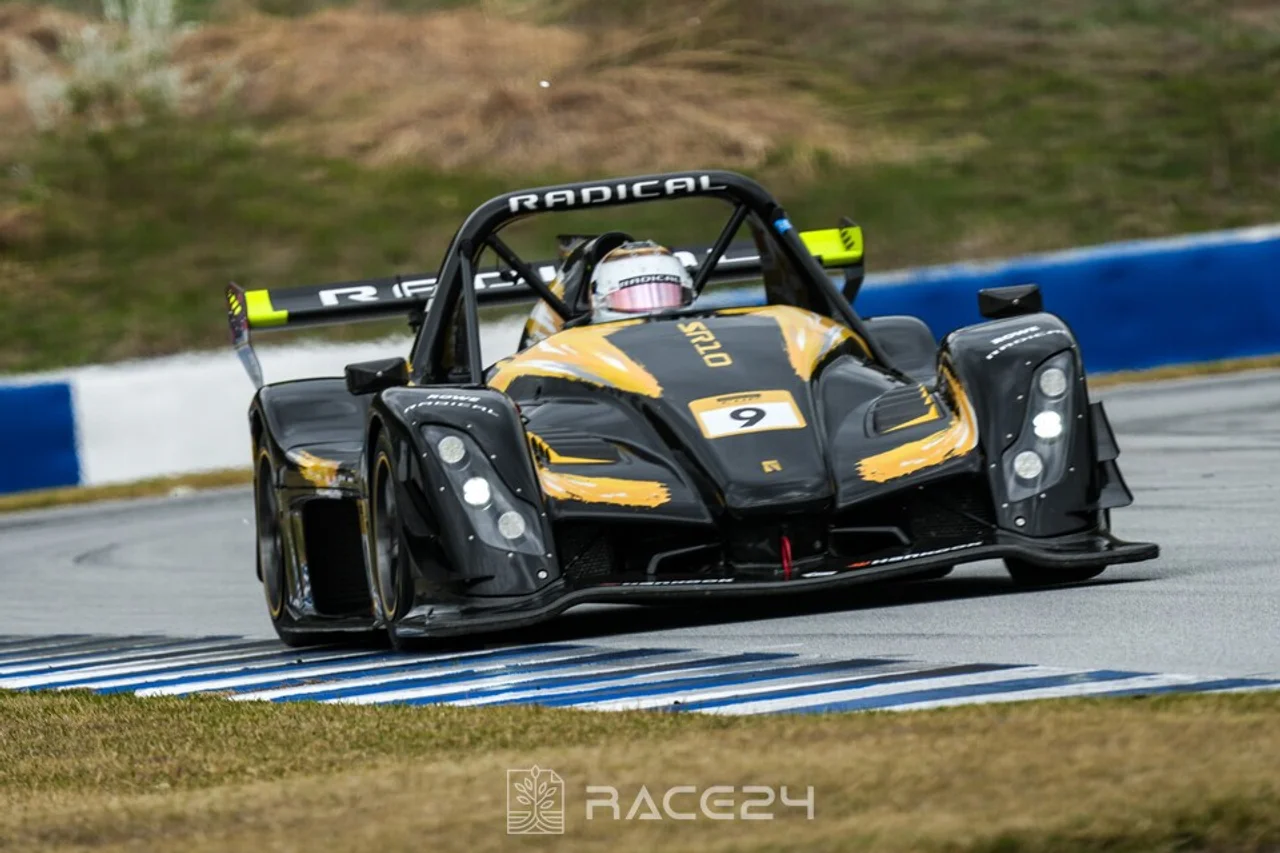 [Radical Cup Korea Round 1] Eom Jae-woong Dominates the Race with a ...