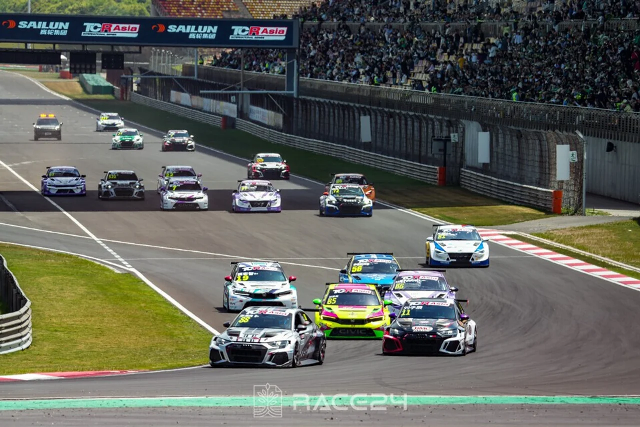 [Photo] TCR Asia, Round 1 Final Part-1