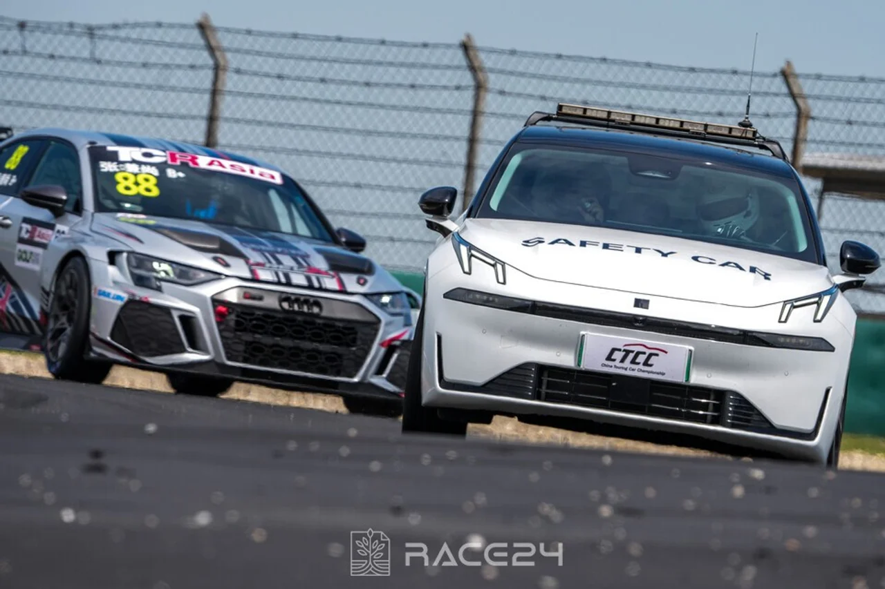 [Photo] TCR Asia, Round 1 Final Part-1