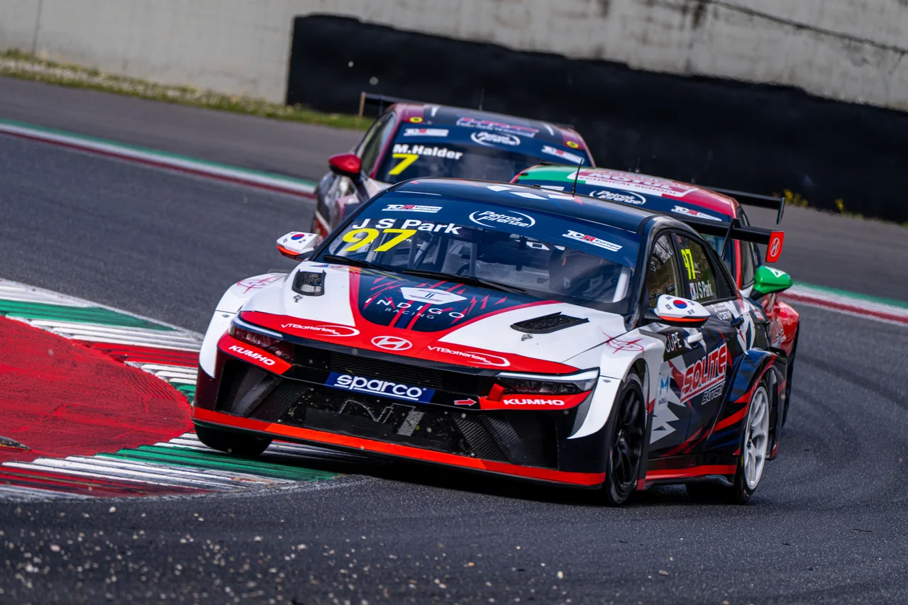 Korean Racing Korean Driver Junseong PARK Finishes 2nd Overall in TCR Europe Season ...