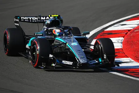 希少F1鈴鹿 2022 パドッククラブパス AMGペトロナス メルセデスチーム